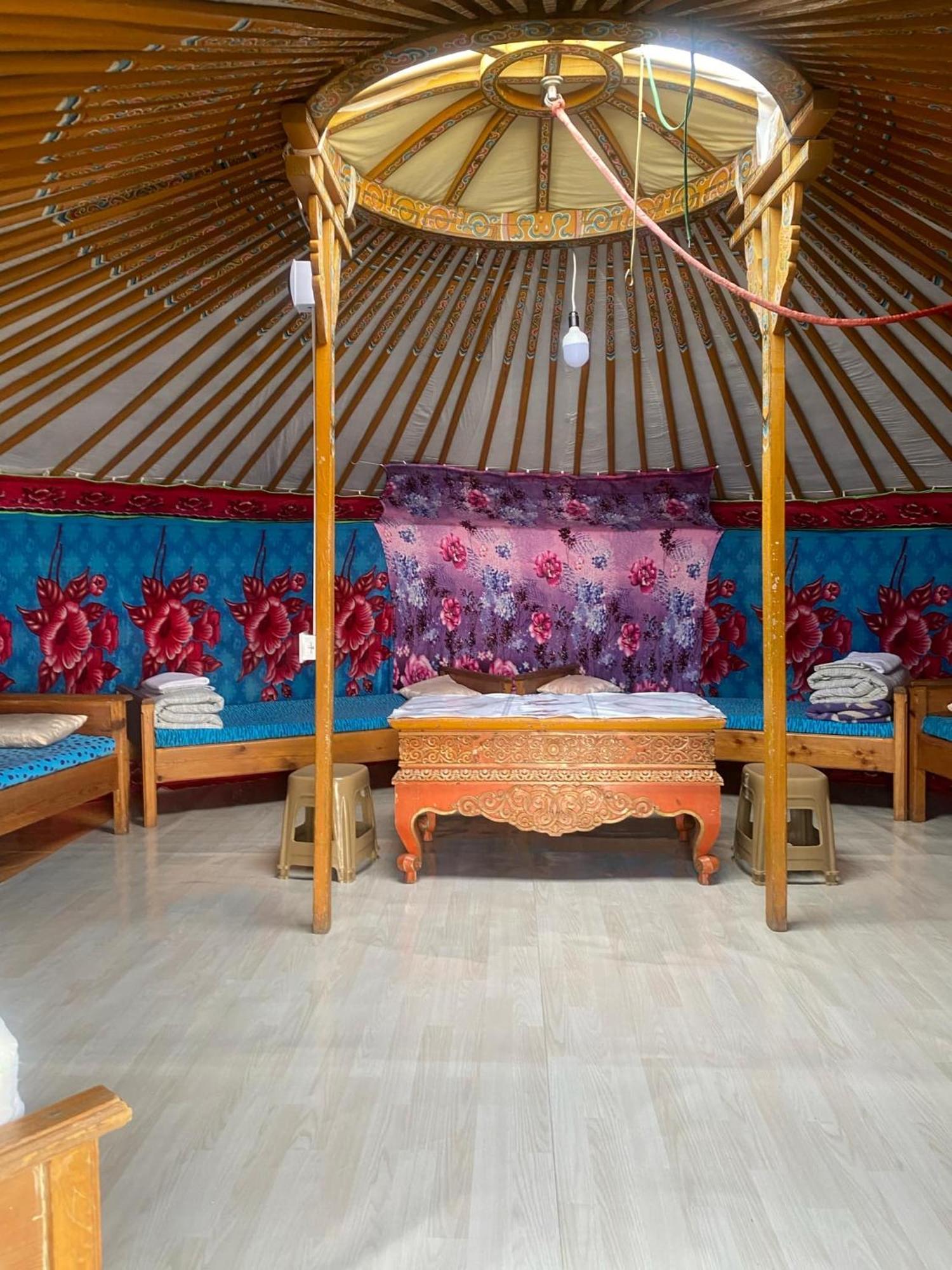 Gaya'S Guest House Harhorin Exterior photo